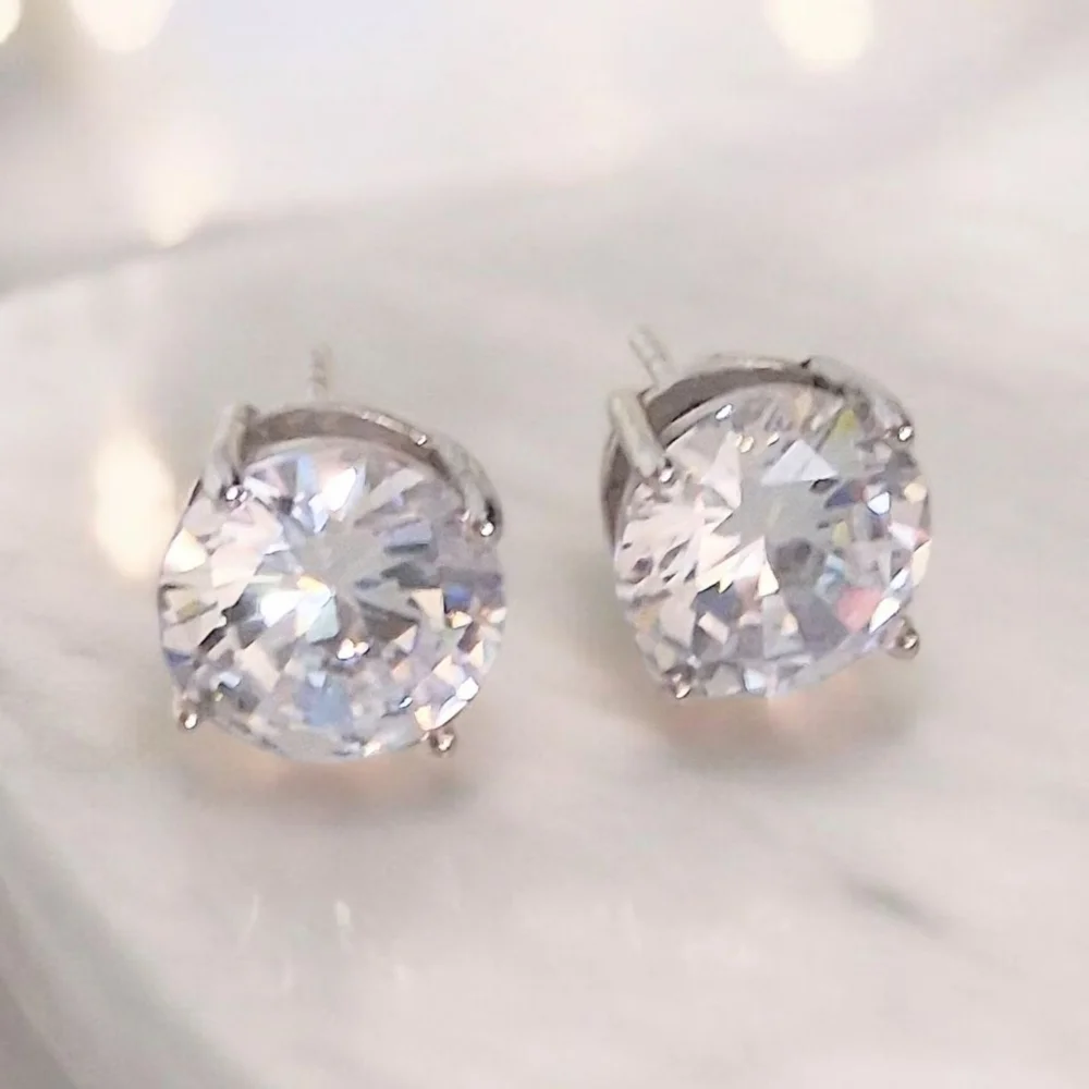 BELLA LUCE ROUND STUD EARRINGS